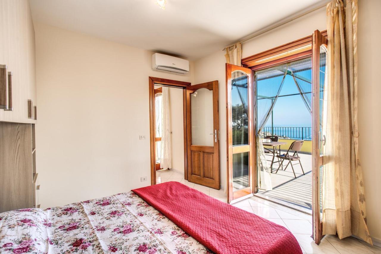 Apartamento Magdalene'S House - Sea View Terrace Massa Lubrense Exterior foto