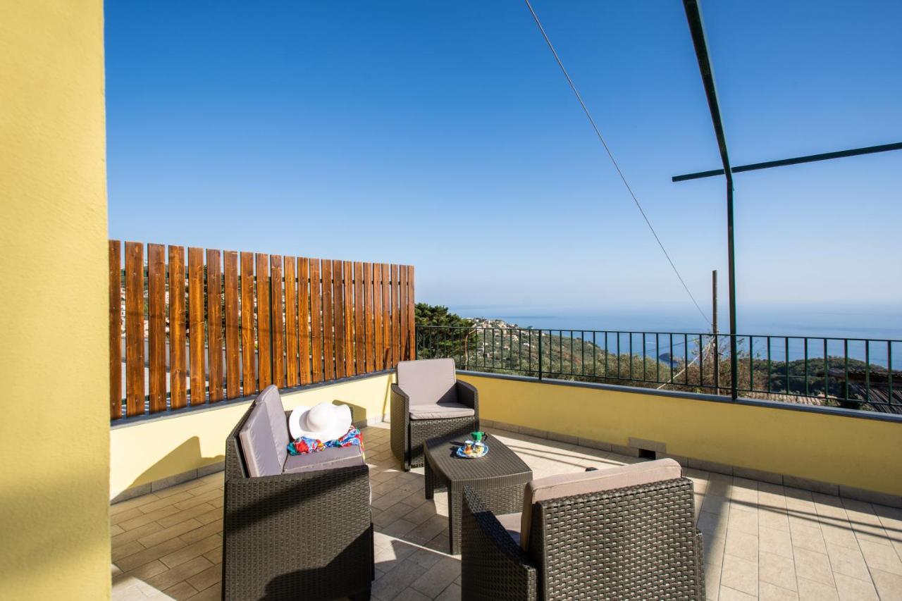 Apartamento Magdalene'S House - Sea View Terrace Massa Lubrense Exterior foto